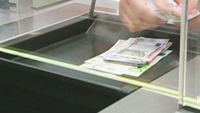 La riqueza de las familias rompe racha negativa y sube un 5,5 % en septiembre