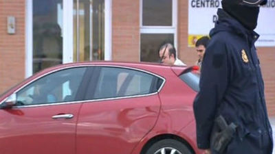 Carromero sale de la cárcel de Segovia y agradece la atención recibida