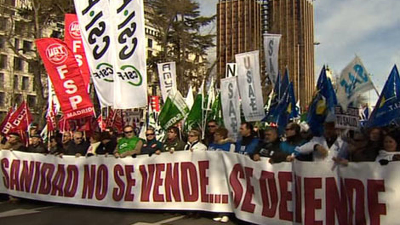 Una nueva 'Marea Blanca' sale otra vez a las calles de Madrid
