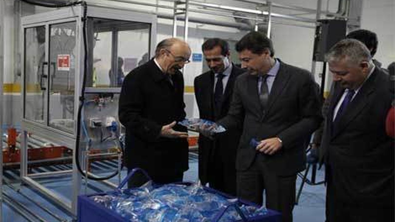 La embotelladora del Canal de Isabel II en Colmenar Viejo triplica su capacidad de abastecimiento de agua en emergencias