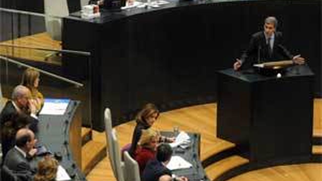 La oposición exige un Pleno para debatir la "crisis" del Ayuntamiento de Madrid