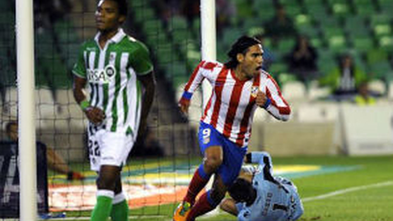 Falcao ante el Betis
