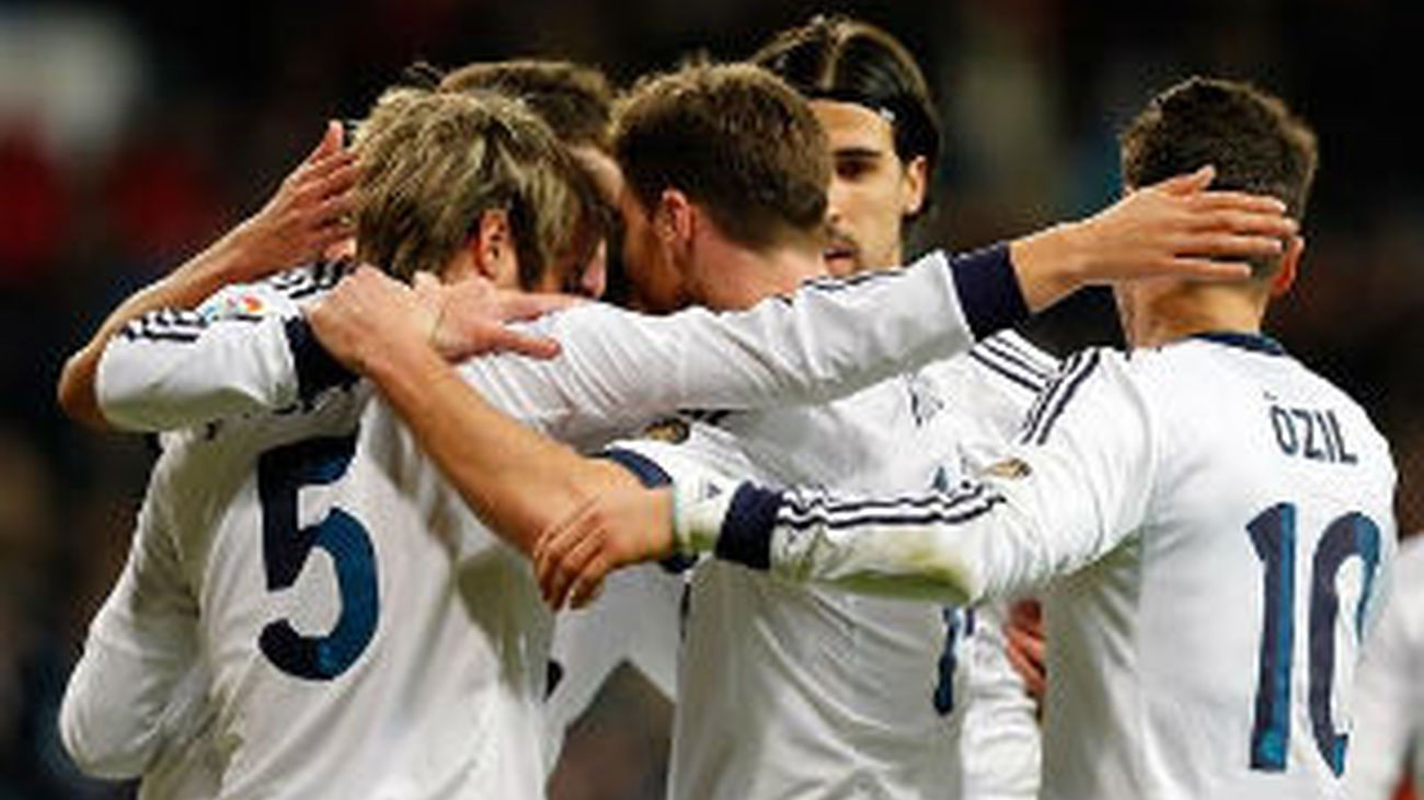 Los madridistas encarrilan (2-0) la eliminatoria ante el Valencia