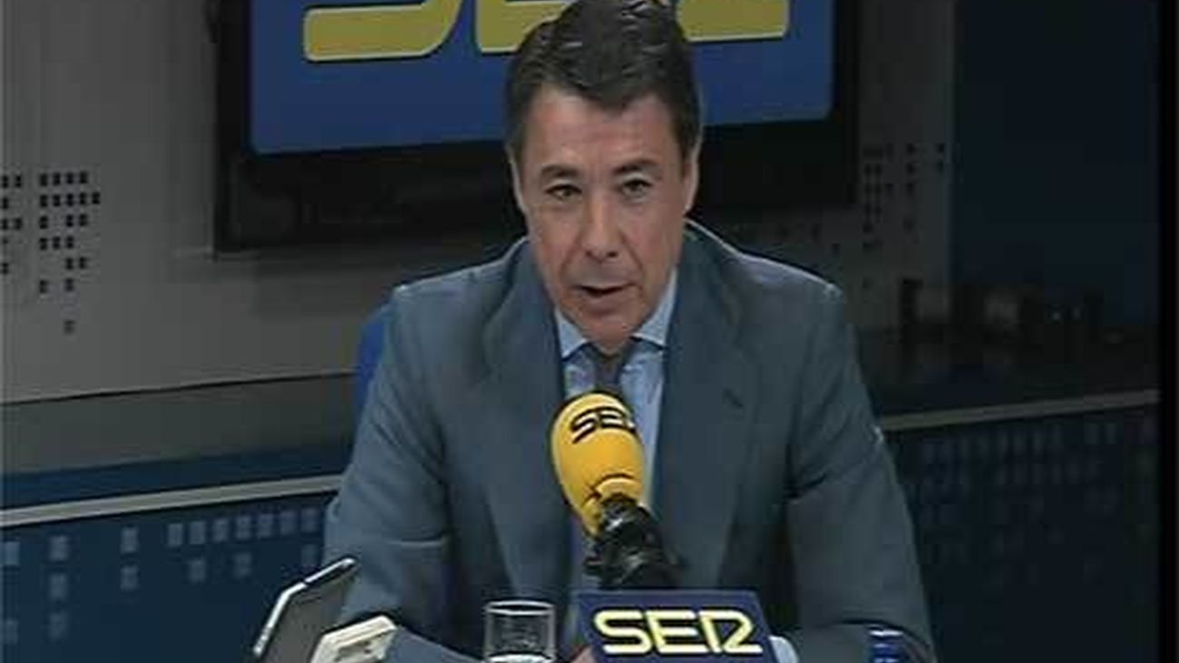 González ve "razonable" que Aguirre se marche al sector  privado