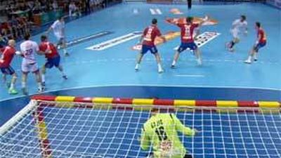 España a cuartos al vencer (20-31) a Serbia