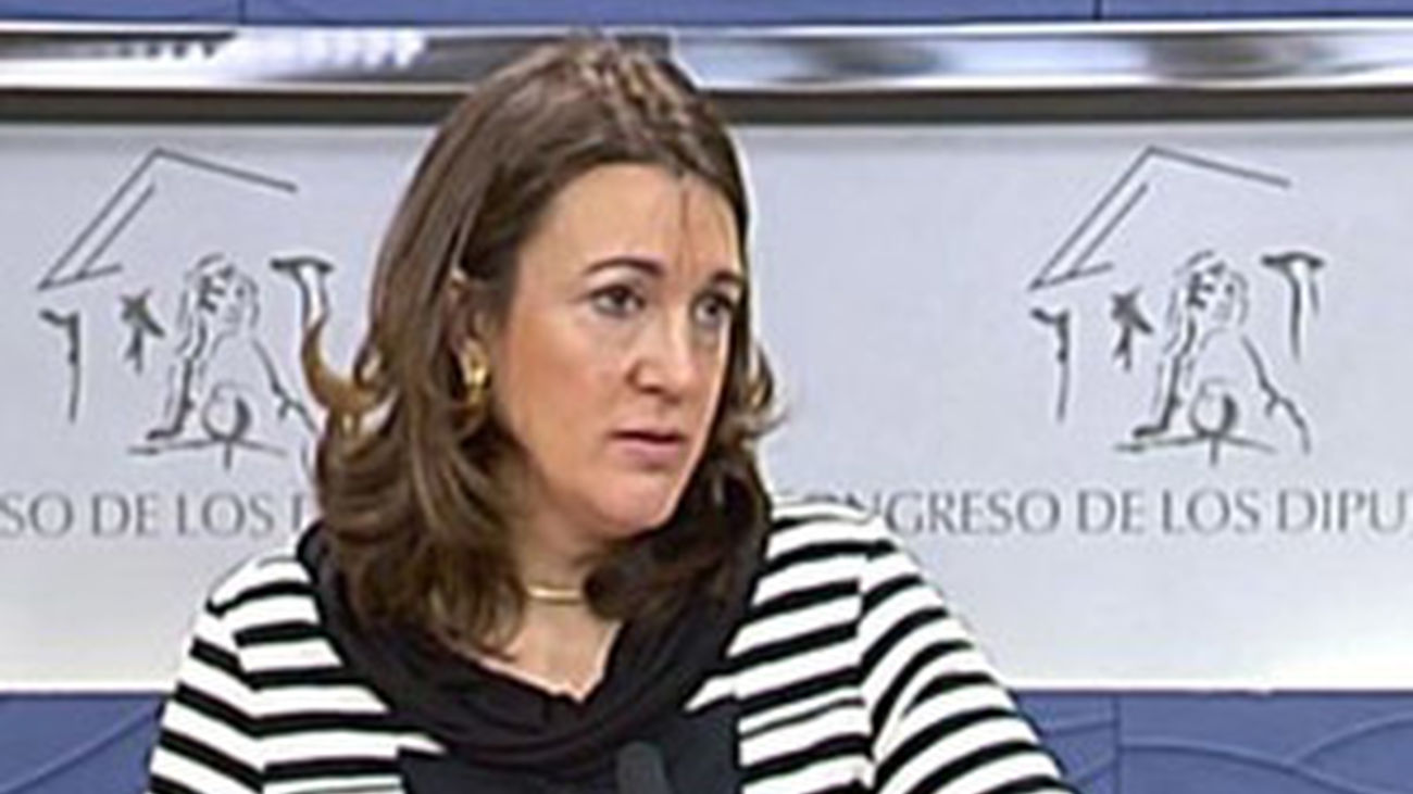 Soraya Rodríguez: Los contratos "a gente afín" son legales y morales