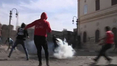 Al menos 16 heridos en choques entre manifestantes y policías en El Cairo