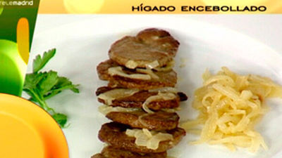 Filetes de hígado encebollado