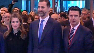 Los Príncipes apuestan por las empresas españolas y la tecnología durante la inauguración de FITUR