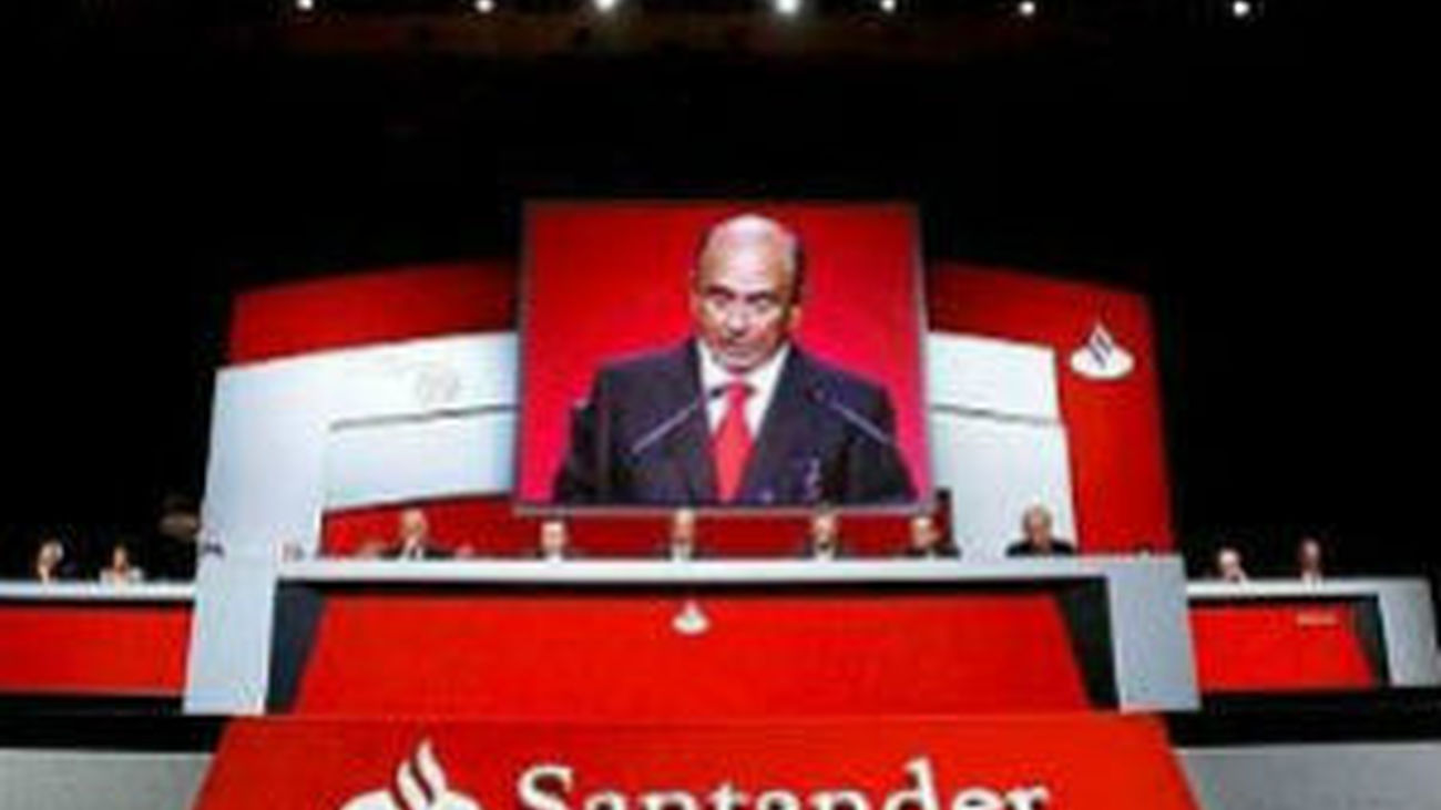 El Santander ganó 2.205 millones en 2012, un  59% menos, por el saneamiento del  'ladrillo'