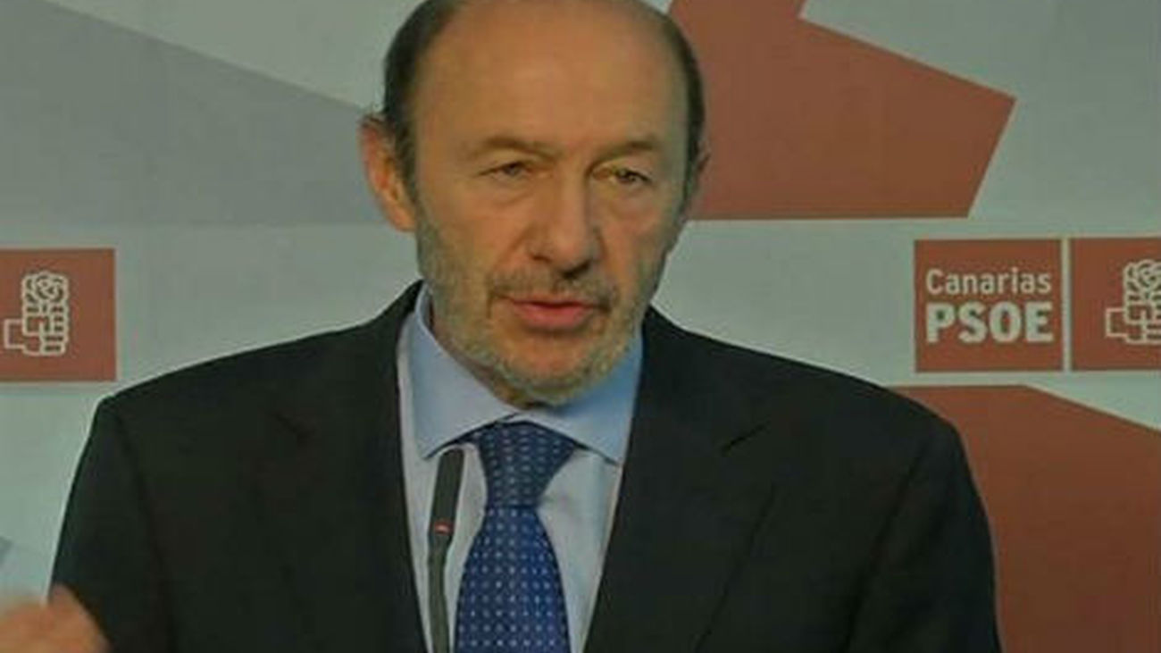 Rubalcaba ve "crítica" la situación del país por el caso Bárcenas