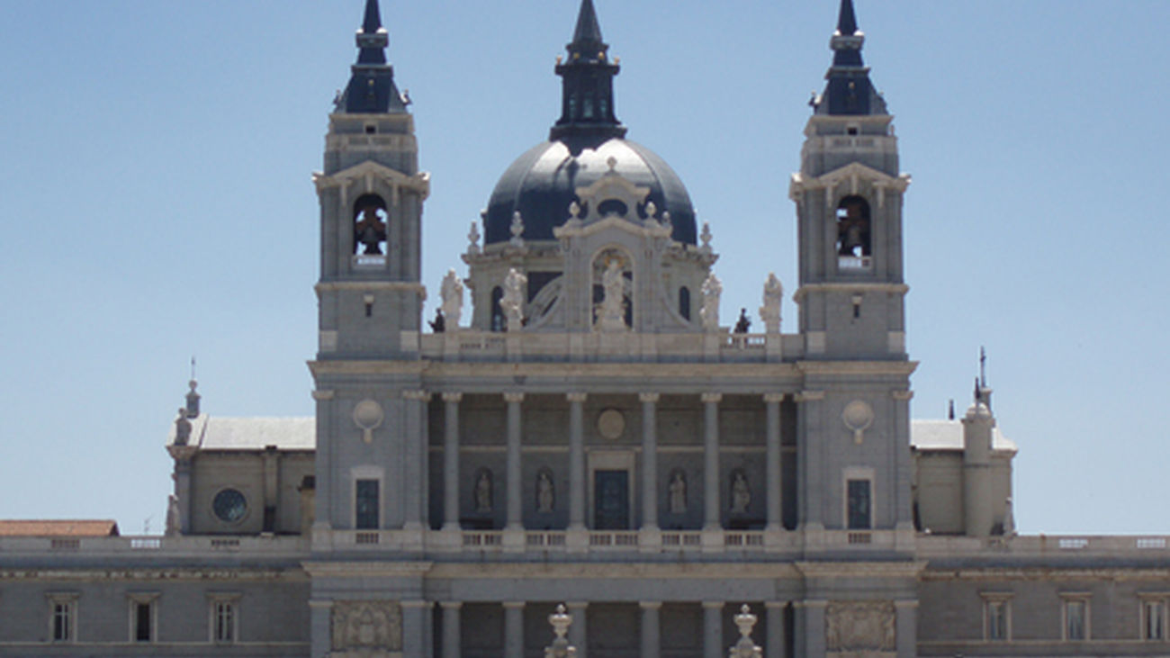 ALMUDENA_CATEDRAL470