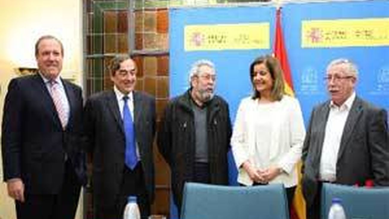 El Gobierno destinará 3.500 millones hasta 2016 para impulsar el empleo joven