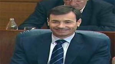 González se querellará contra Gómez por  acusarle de las muertes en la sanidad pública