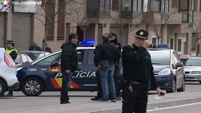 La Policía sigue buscando al hombre que huyó con su hijo tras tirotear a su expareja