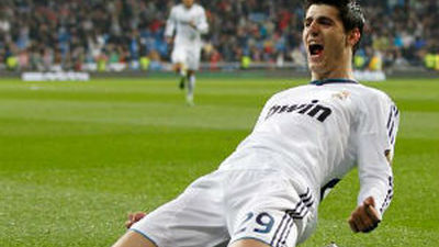 Morata, un delantero entre dos tierras