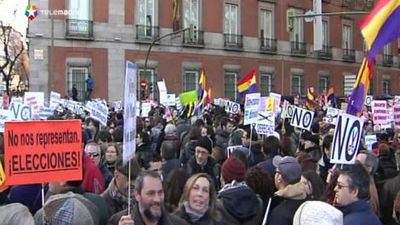 Una "marea" de miles de personas se concentra en los alrededores del Congreso
