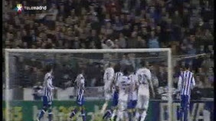 1-2. Kaká despierta del sueño al agonizante Deportivo