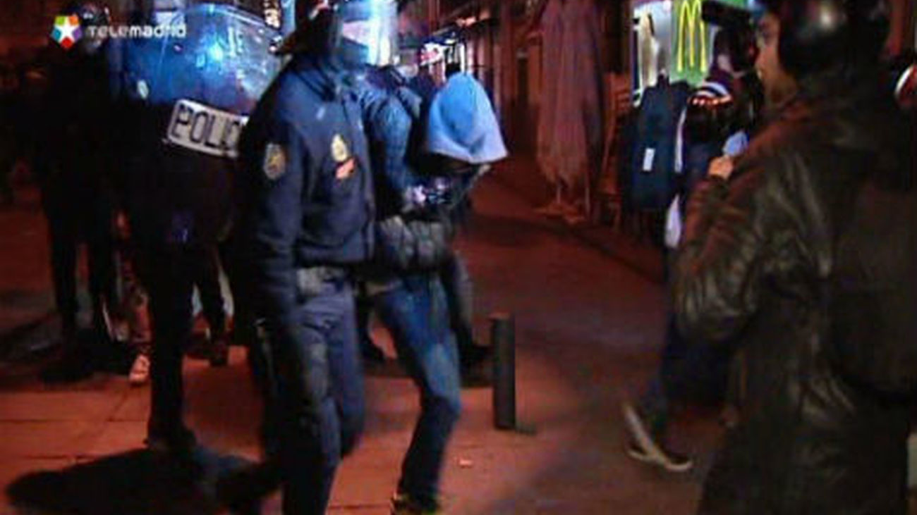 45 detenidos, nueve de ellos menores, y 40 heridos tras la Marea Ciudadana