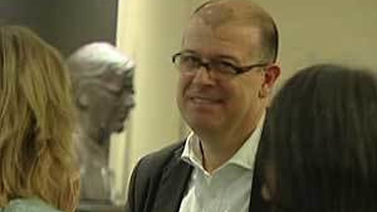 El PSOE multa con 600€ a los diputados del PSC y acepta la renuncia de Zaragoza