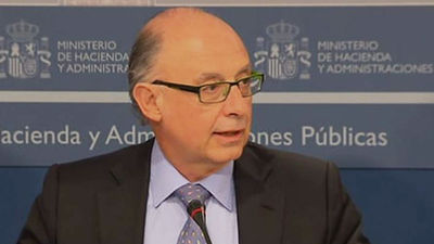 El comité de expertos de la reforma fiscal entrega su propuesta a Montoro