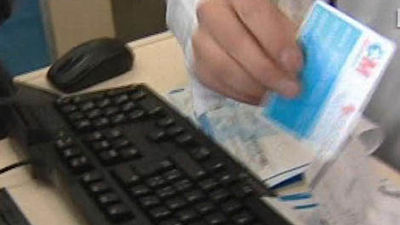 Las farmacias pedirán la tarjeta sanitaria para las recetas desde este viernes