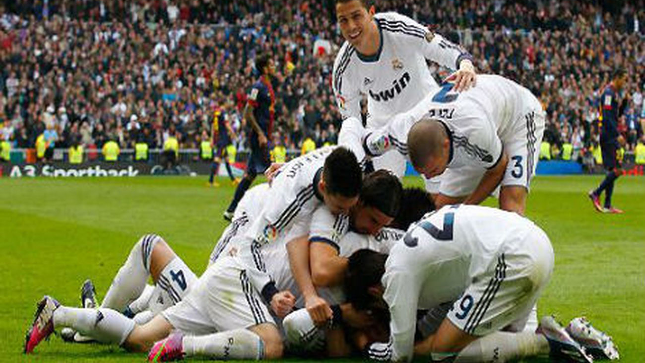2-1. El Real Madrid agrava la crisis de un Barça desconocido