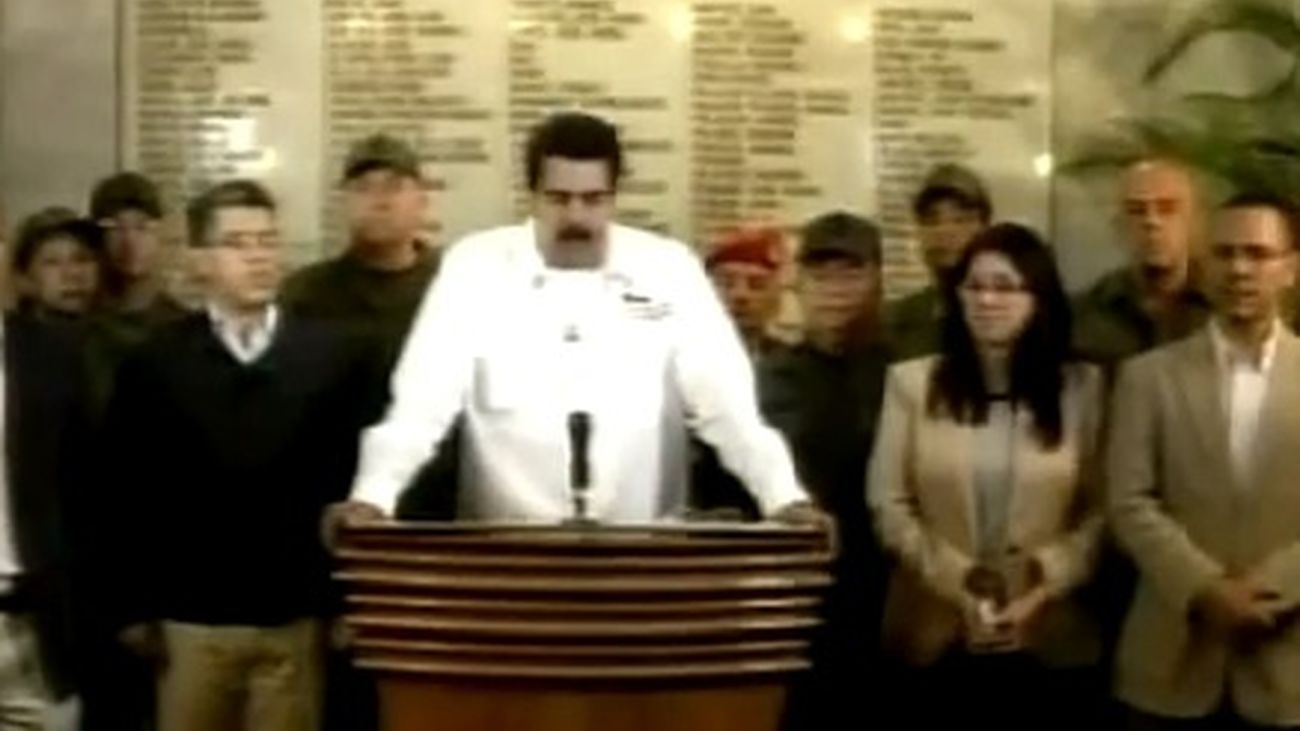 Informan sobre la muerte de Chávez