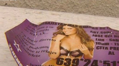 Proliferan los anuncios de prostitución en las calles de Madrid
