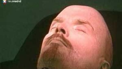 El cuerpo de Chávez embalsamado será expuesto al público como otros líderes