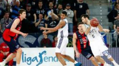 Remontada memorable del Madrid frente al Caja Laboral (92-100)