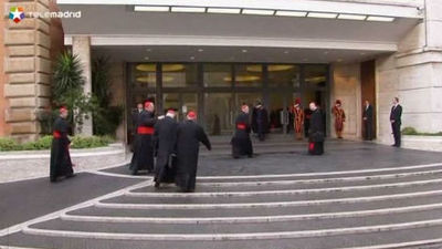 Los cardenales se reúnen por última vez antes del cónclave de este martes