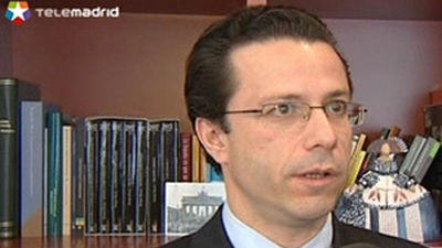 Lasquetty dice que mantiene un diálogo "continuo y muy intenso" con la mesa sectorial