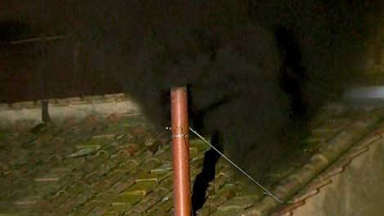 Fumata negra en la primera votación del Cónclave para elegir al nuevo Papa