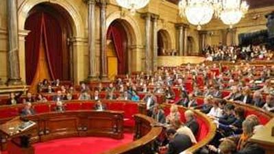 El Parlament recusará al presidente y a un magistrado del Tribunal Constitucional