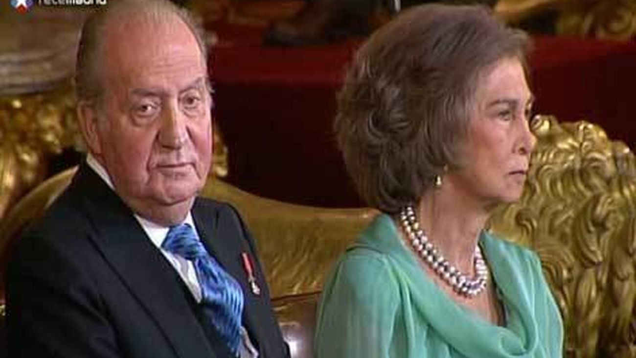 Los Reyes y Rajoy envían al nuevo Papa telegramas de felicitación por su elección