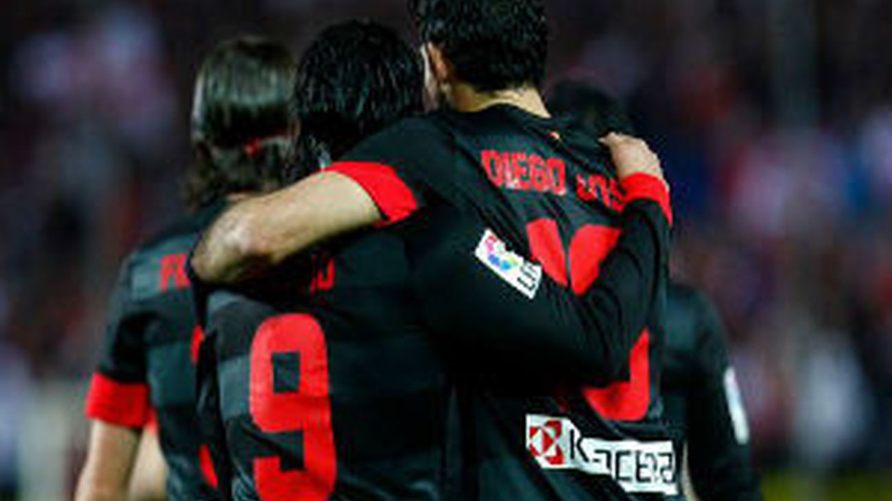 Diego Costa araña los tres puntos en Pamplona