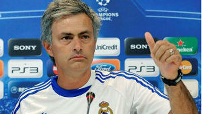 Mou: "No tengo nada con nadie, seguiré en el Real Madrid"