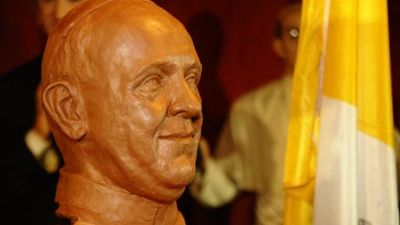 El Museo de Cera de Madrid es el primero en  tener el busto del Papa Francisco