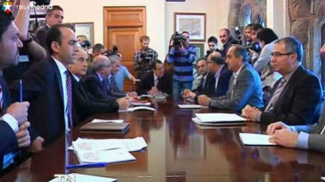 Los políticos chipriotas ven el acuerdo del Eurogrupo como mal menor ante quiebra