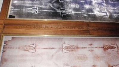 Torres de la Alameda expone estos días una copia de la Sábana Santa