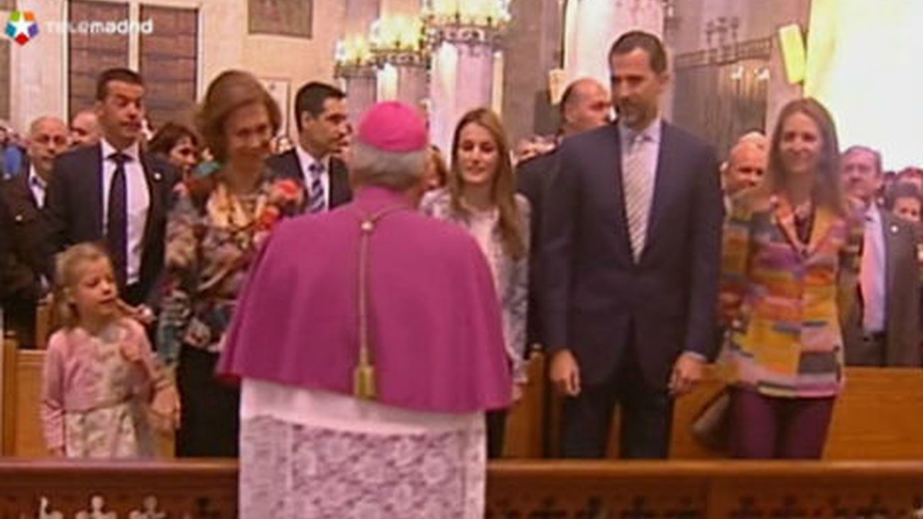 Misa de Pascua, Familia Real