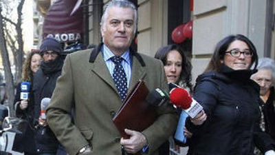 Bárcenas recibió dos millones de euros  en ingresos bancarios en Suiza entre 2001 y 2005