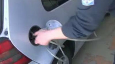 Aumenta el robo de gasolina de coches particulares