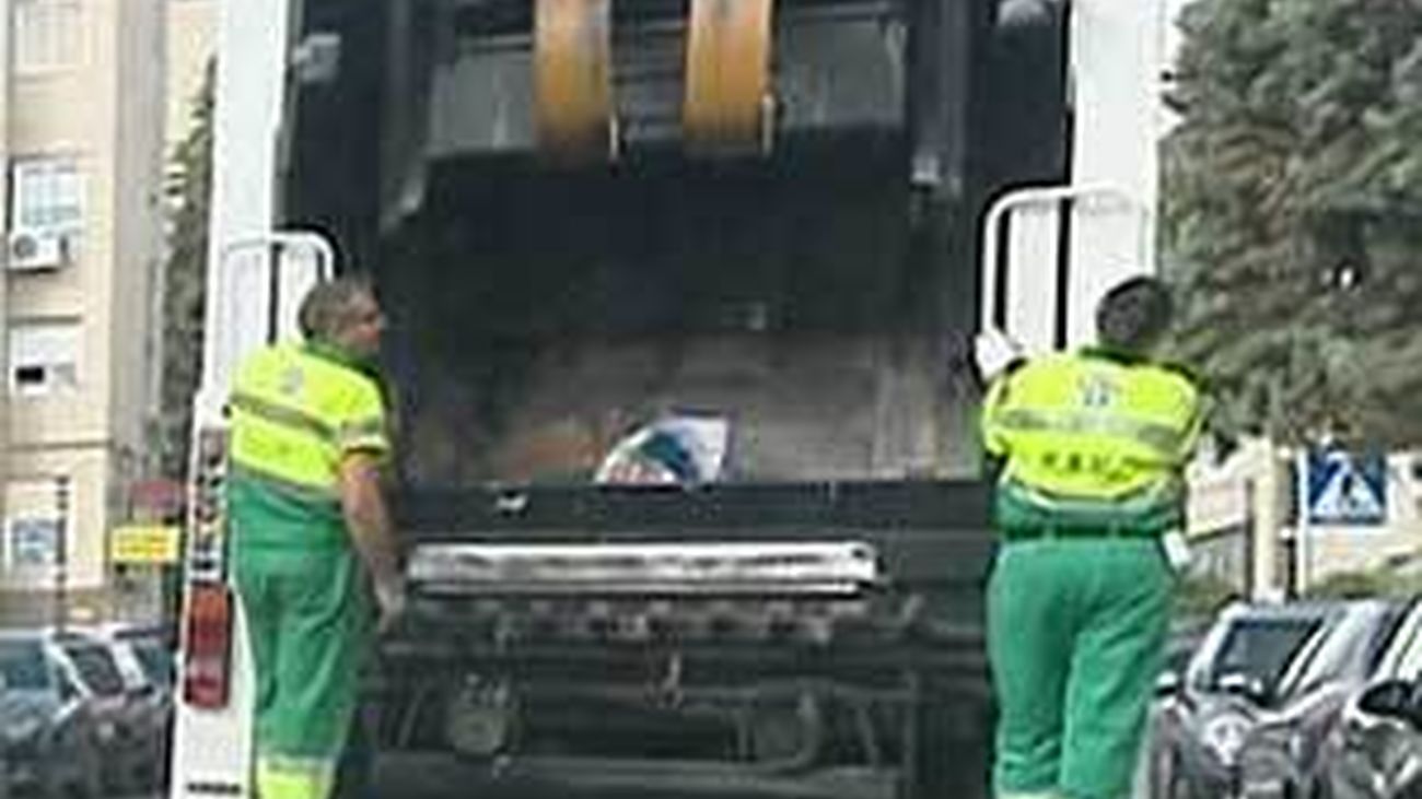 Convocan huelga de recogida de basuras en Madrid capital desde el 15 de abril