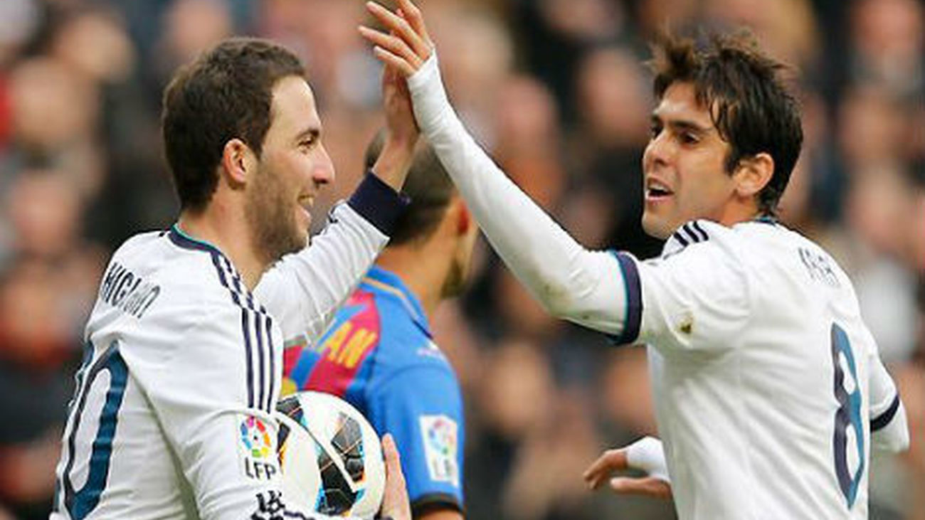 Real Madrid golea a Levante