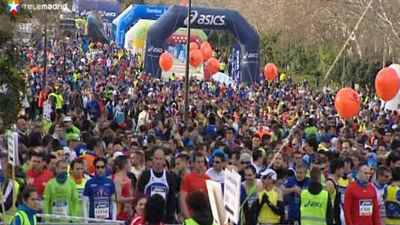 Samur atiende a 14 corredores de la media maratón por causas leves