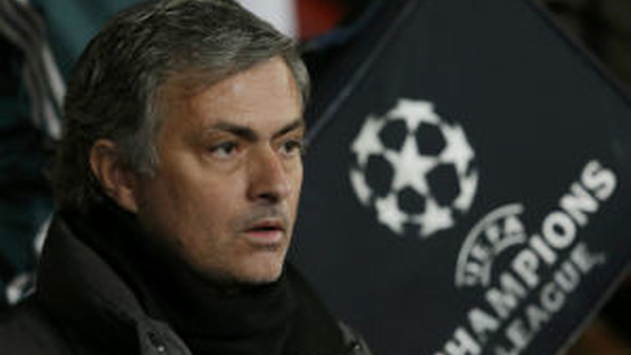 Mourinho: "Me extrañaría que hubiera un exceso de confianza"