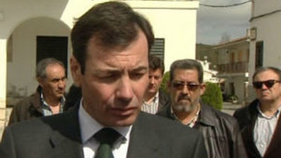 Gómez critica que la reforma de la administración local del PP "pone en riesgo el futuro de muchos pequeños municipios"