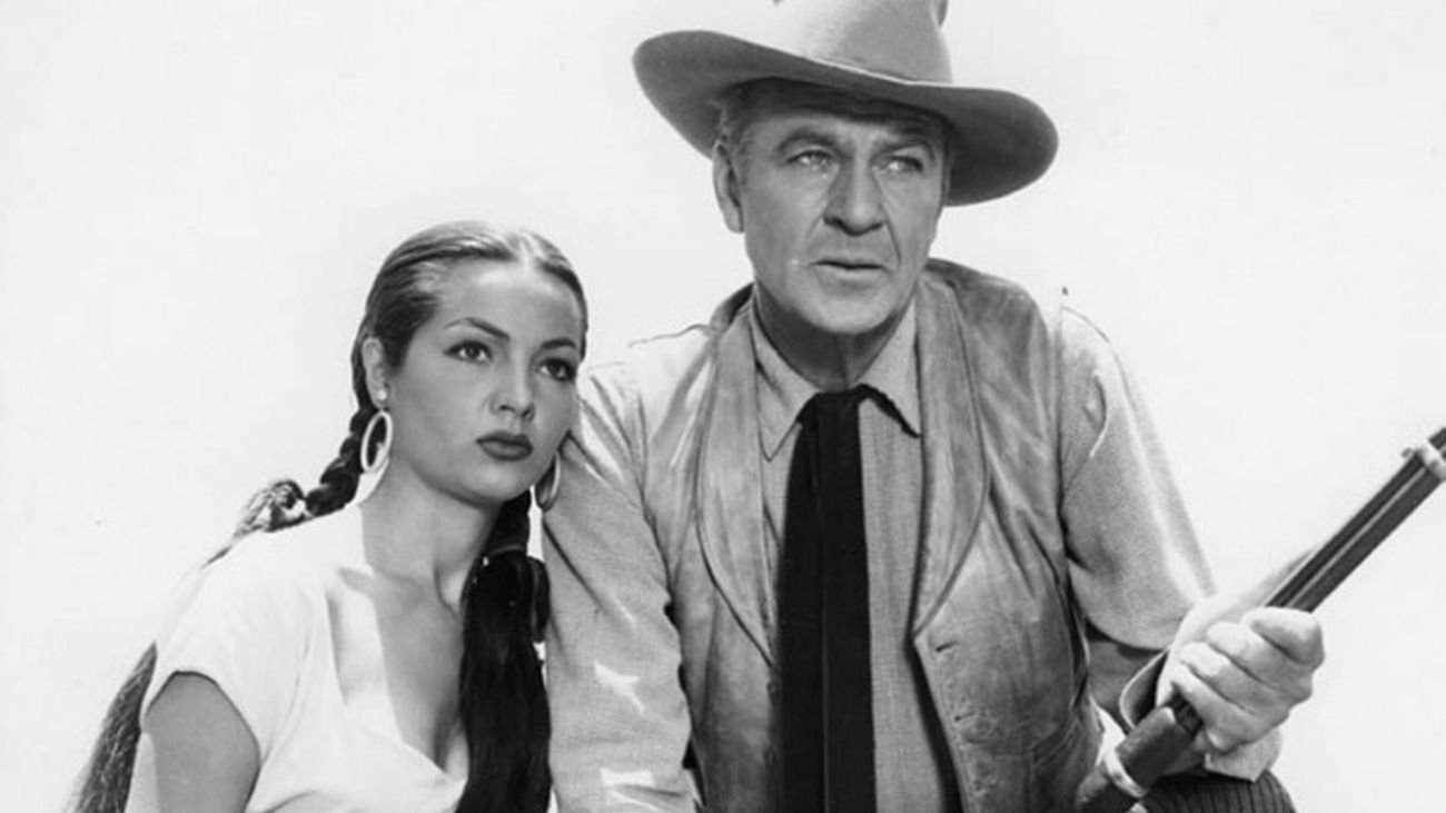 Sara Montiel deja casi medio centenar de películas para la historia del cine